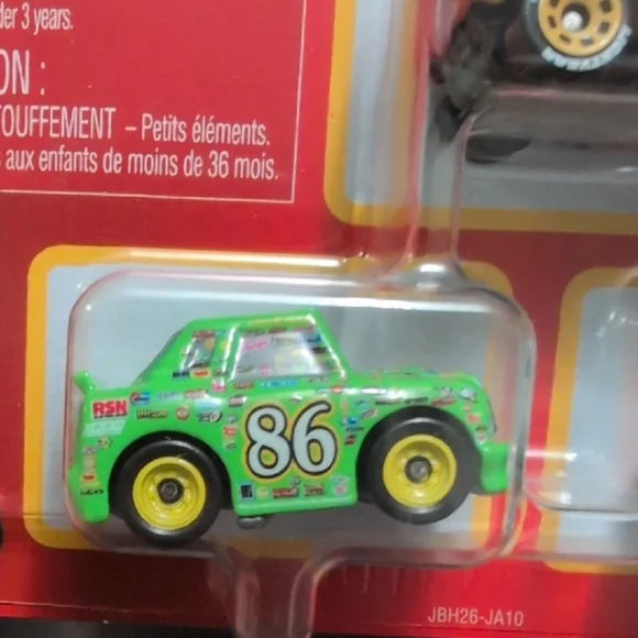 Disney Cars Mini Racers Race & Rescue Set - Picture 3 of 5